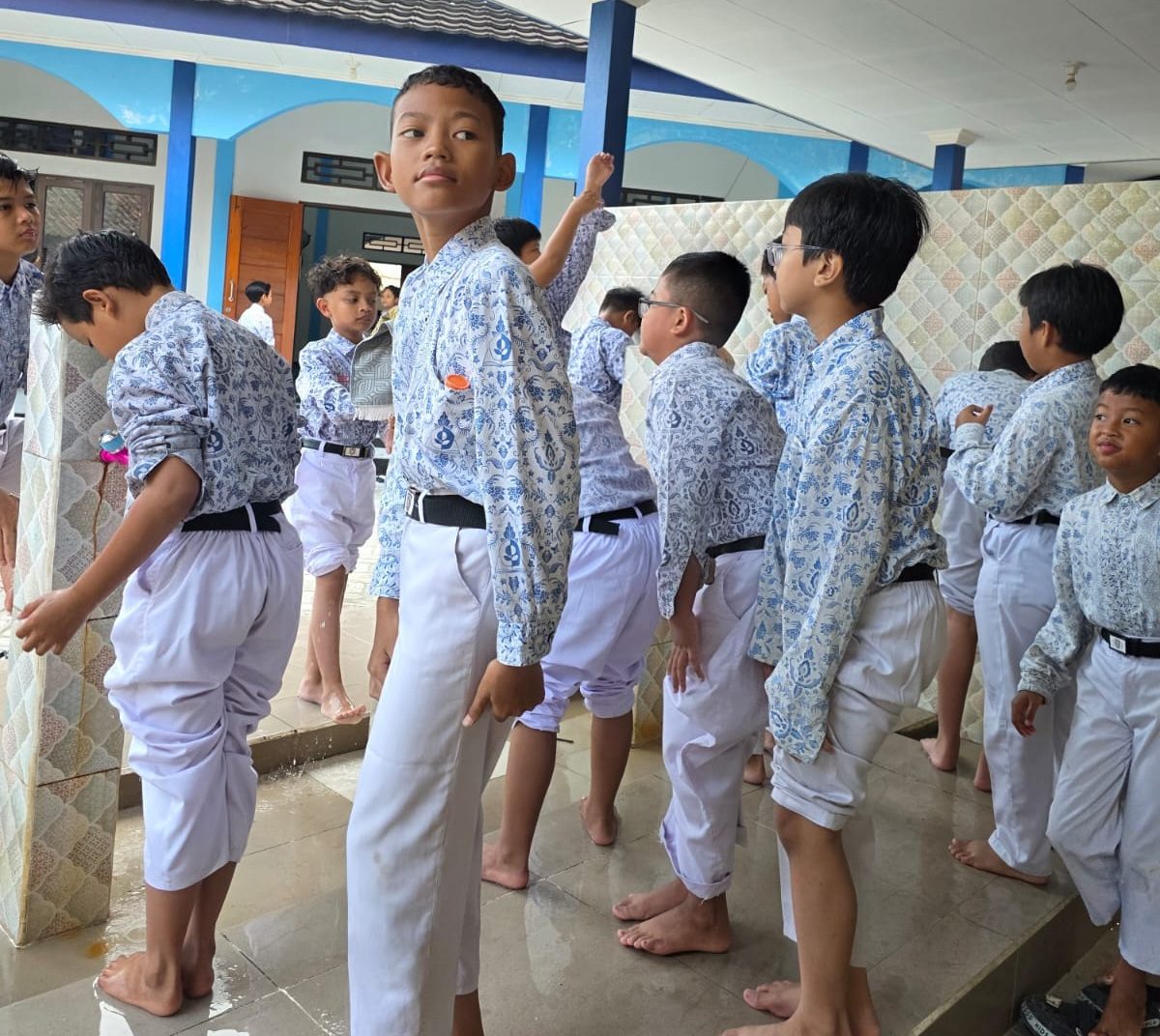 Awali Hari dengan Ibadah, SD 2 Yayasan Pupuk Kaltim Bangun Karakter Siswa Sejak Pagi