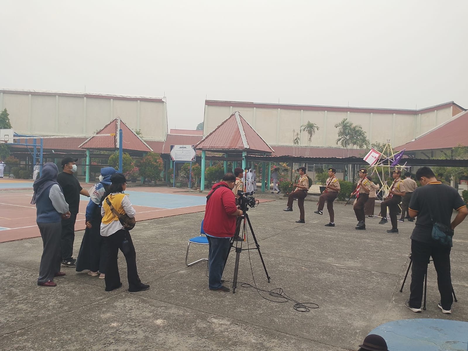 Prestasi SMA YPK Menembus Layar TVRI Kaltim Lewat “Mengukir Prestasi”